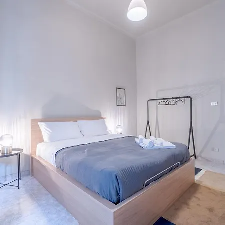 Guesthost - Inalpi Arena & Mm Nizza Subway Flat 토리노