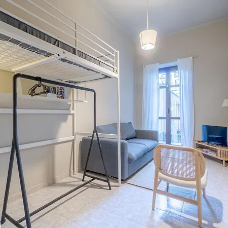 Guesthost - Inalpi Arena & Mm Nizza Subway Flat Apartment *