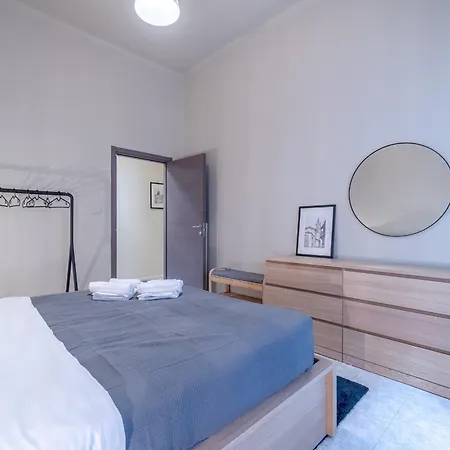 Guesthost - Inalpi Arena & Mm Nizza Subway Flat